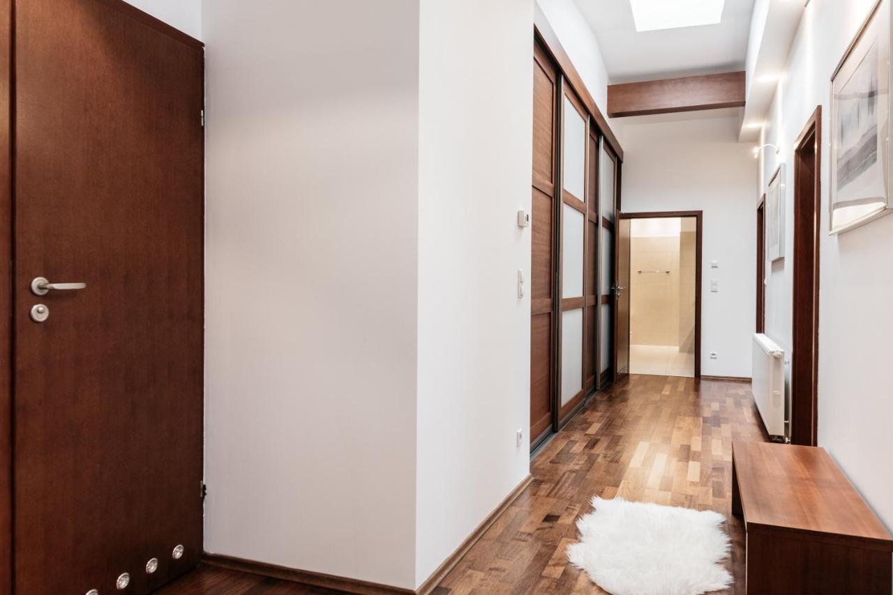 Extravaganza Apartment คราคูฟ ภายนอก รูปภาพ