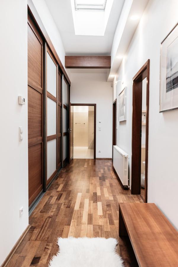Extravaganza Apartment คราคูฟ ภายนอก รูปภาพ